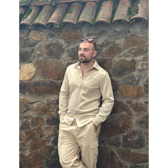 Khaki Men's Long Sleeve Wrinkle Free Casual Button Down Untucked Dress Shirt - Picture 2 of 6